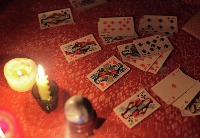 «Шлях до багатства»: як за допомогою звичайних карт зрозуміти, що робити для фінансового благополуччя