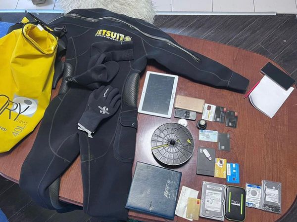 Тікали в гідрокостюмах: злочинна група переправляла ухилянтів за кордон