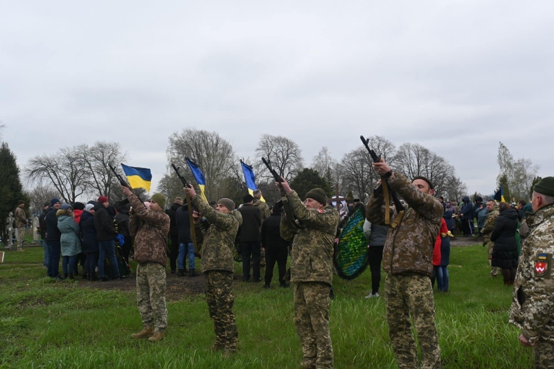 «У Криму не перейшов на бік окупантів»: на війні обірвалось життя героя з Черкащини
