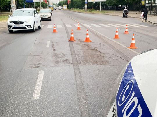 В Одеській області судитимуть поліцейську, яка, поспішаючи на виклик, влаштувала смертельну ДТП (відео інциденту)