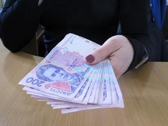 За новим законом українцям виплатять від 200 тисяч до мільйона гривень: кому і за що