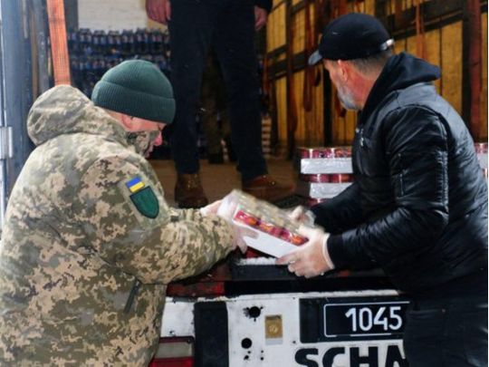 «Зі складу — й одразу в Бахмут»: як благодійники з фонду допомагають військовим та цивільним