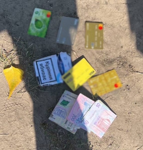 Дитина знайшла маму з ножем у голові: у Києві поліція розкрила моторошне вбивство (фото)