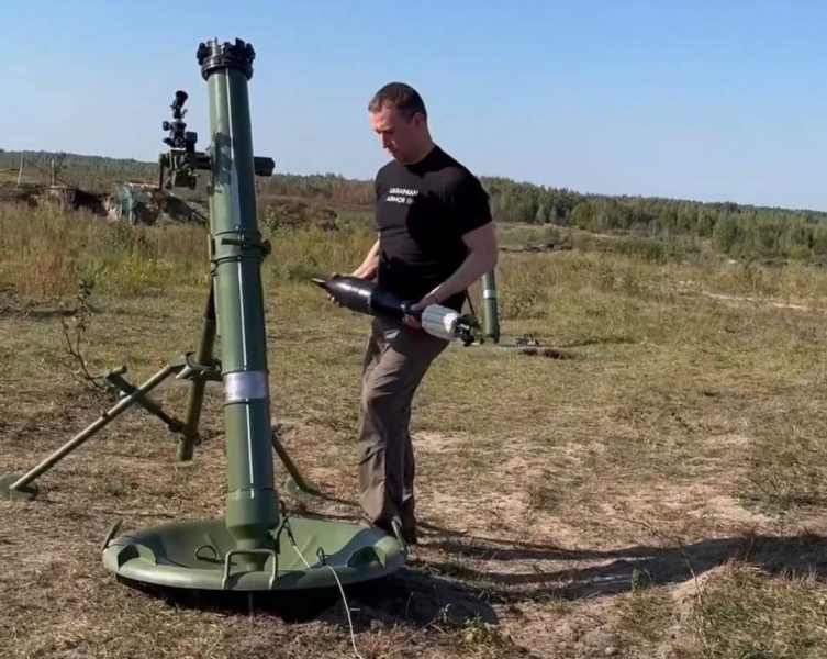 Контроль якості проходить кожен міномет, який передається у війська: «Українська бронетехніка» відзвітувала про контракт з Міноборони