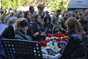 В Одессе простились с погибшим разведчиком (фото)