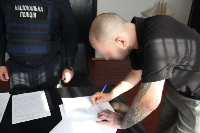 Кримінальники з Житомирщини налагодили продаж автомобілів-примар для ЗСУ: постраждалих десятки (фото, відео)