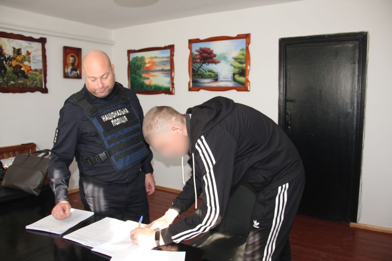Кримінальники з Житомирщини налагодили продаж автомобілів-примар для ЗСУ: постраждалих десятки (фото, відео)