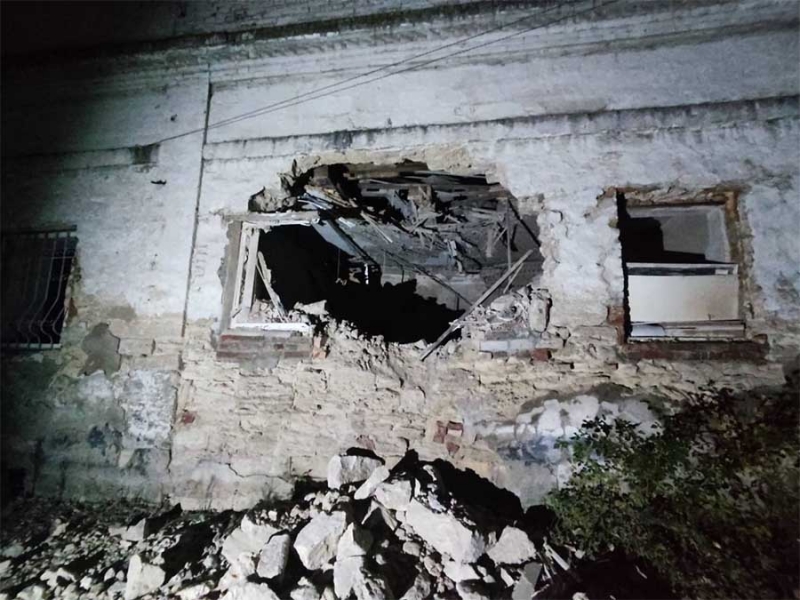 Окупанти обстріли з артилерії Дніпропетровщину і вдарили ракетою по Полтавщині: що відомо