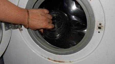 Пралка зламалася і не працює: як злити воду (кілька вірних способів)