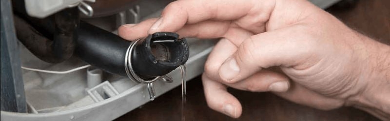 Пралка зламалася і не працює: як злити воду (кілька вірних способів)