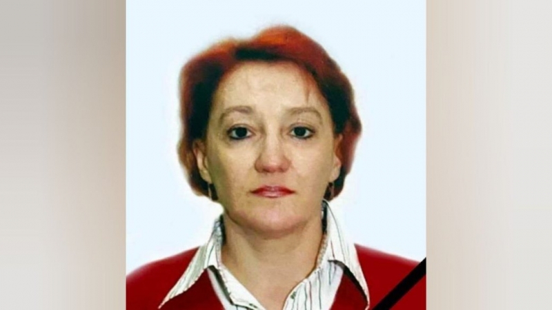 Світлана вийшла з дому у двір і розмовляла із сусідками: внаслідок прямого влучення снаряда у Херсоні на очах у сина загинула медсестра