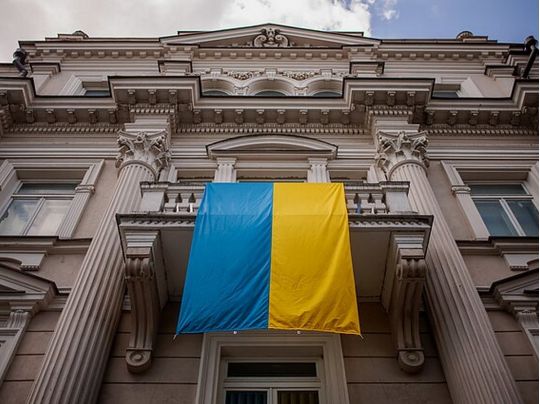 У Вільнюсі четверо іноземців осквернили український прапор