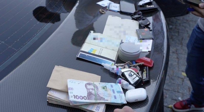 В Одесі затримали іноземця, який замовив вбивство власника київської стоматологічної клініки та його дружини (фото)