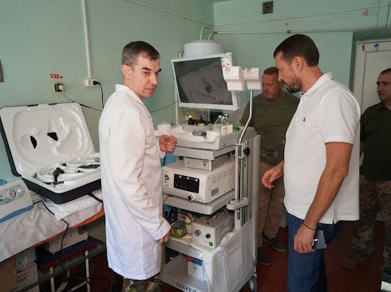 Зусиллями фондів «Надія» та HopeUA у прифронтовому шпиталі обладнано кабінет гастроколоноскопії та встановлено апарат «штучна нирка»