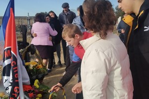 В Одесской области открыли мемориальную доску погибшегому защитнику Ивану Сайтарли