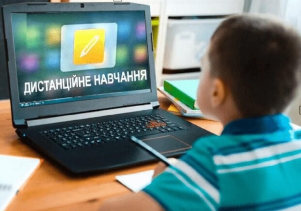 Из-за непогоды школы Одессы завтра будут заниматься дистанционно (обновлено)