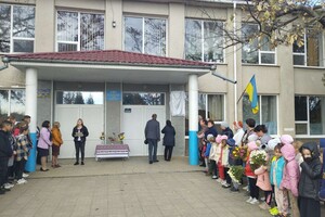 В Одесской области открыли мемориальную доску погибшегому защитнику Ивану Сайтарли