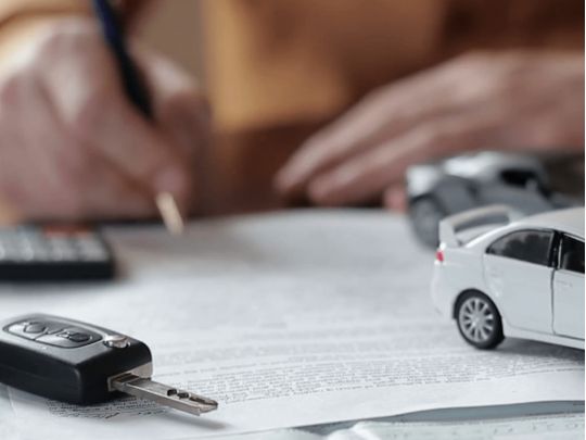 Чи потрібно новому власнику переоформляти страховий поліс при купівлі авто: адвокат пояснив