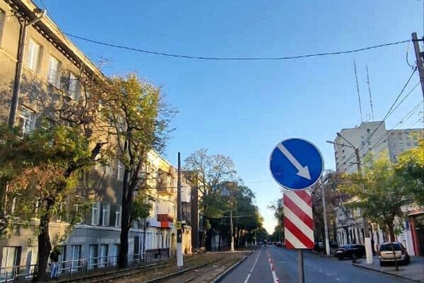 На части Канатной возвращается одностороннее движение транспорта