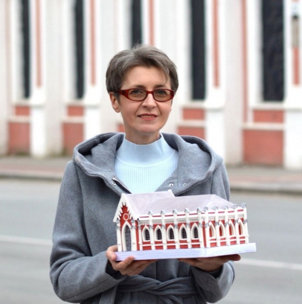 «Мій пряничний будиночок-трансформер з висувними панорамними вікнами — справжнє диво», — кондитерка Олена Зіберт
