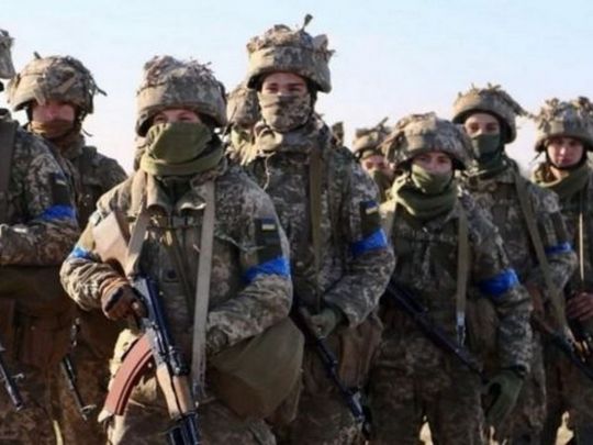 Нація готується до постійної війни: соцопитування показують, що українці стали песимістами