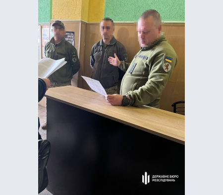 На ухилянтів працювали дев'ять військкоматів у Києві та області: ДБР розкрило унікальну схему обману (фото, відео)