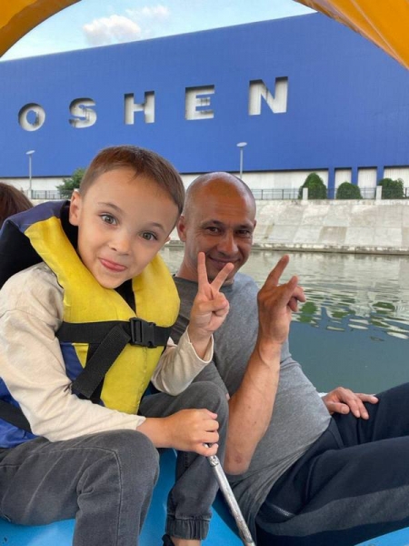 «Він не повів до першого класу сина, він не поведе дочку до вівтаря»: історія офіцера, який ціною свого життя зберіг побратимів у бою