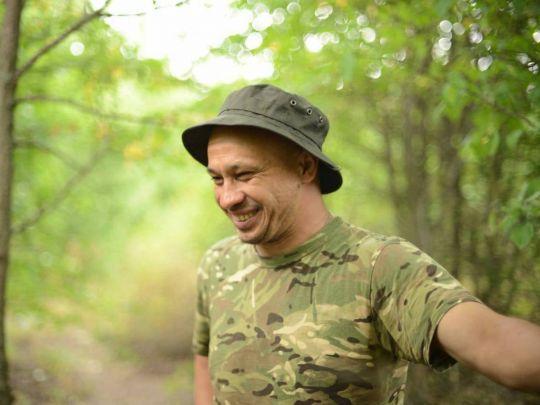 «Він не повів до першого класу сина, він не поведе дочку до вівтаря»: історія офіцера, який ціною свого життя зберіг побратимів у бою