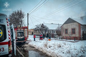 В Одесской области горели жилой дом и аптека: пожарные спасли двух младенцев