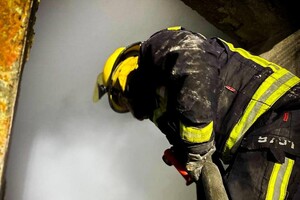 В Одесской области горели жилой дом и аптека: пожарные спасли двух младенцев