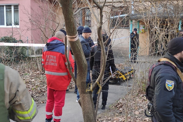 В Одессе неадекватный мужчина взял в заложники женщину и ребенка: что известно