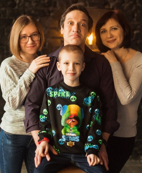 «Півтора місяці ми просто жили у коридорі»: зірка «Киборгів» та «Розтин покаже» про зміни під час великої війни