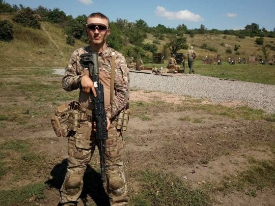 «Ти — сонечко нашого роду»: під Лиманом загинув 20-річний боєць, який з дитинства марив армією