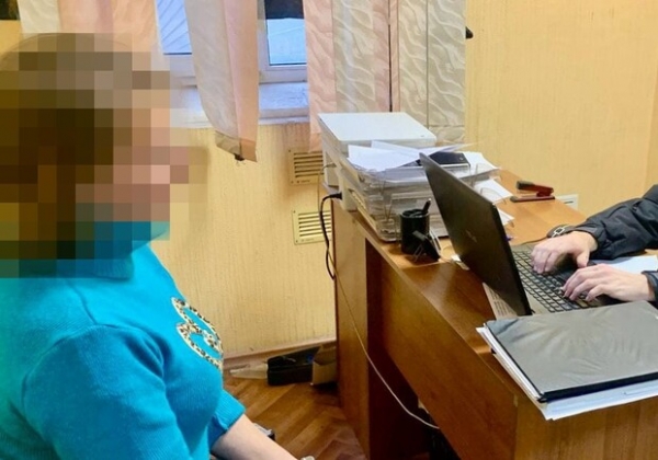 На Фонтанской дороге женщина ножом порезала двух коллег
