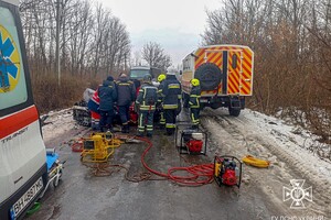В Одесской области легковушка столкнулась с рейсовым автобусом (обновлено)