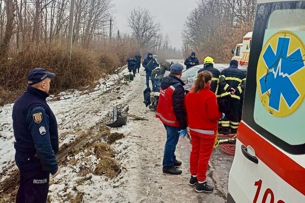 В Одесской области легковушка столкнулась с рейсовым автобусом (обновлено)