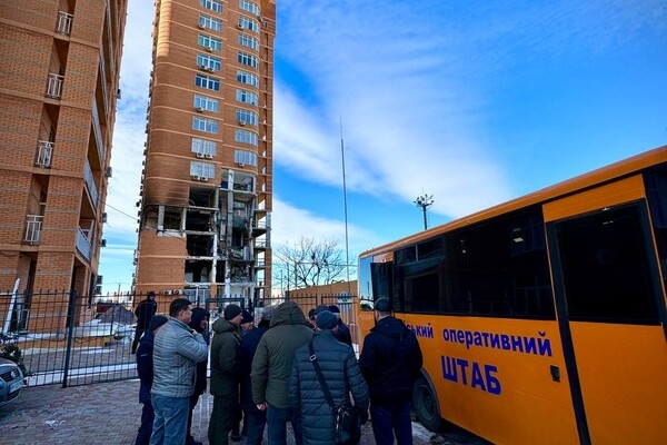 Дом на улице Средней, попавший под российский обстрел, может обрушиться