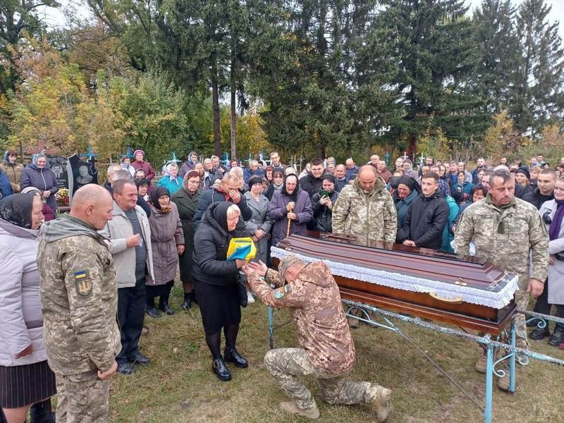 Два роки тому Роман поховав 20-річну вагітну дружину: в бою загинув захисник, який після подвійної трагедії пішов на фронт добровольцем