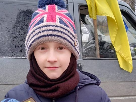 «Його мрія не іграшки, а — іменний дрон для ЗСУ»: 10-річний школяр продає власноруч зібране насіння для наближення перемоги