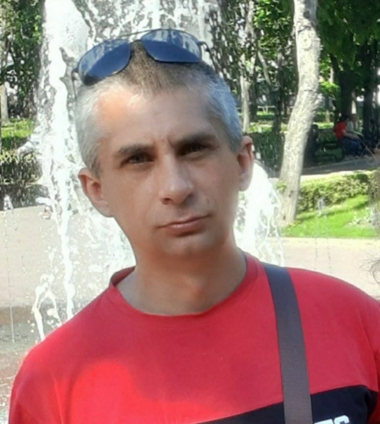 «Понад рік тому Віктор зник безвісти разом з двома побратимами під Бахмутом»: дружина захисника отримала інформацію, що її чоловік дивом вижив