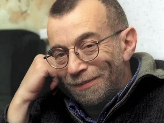 У москві після ДТП помер відомий поет Лев Рубінштейн, який різко засуджував окупацію Криму та війну в Україні