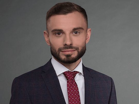 «Це мій останній ефір»: відомий телеведучий отримав повістку та йде захищати країну