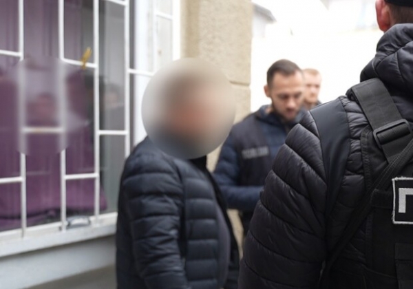 Рабство в 21 веке: в Одессе удерживали в подвале людеф и заставляли их попрошайничать