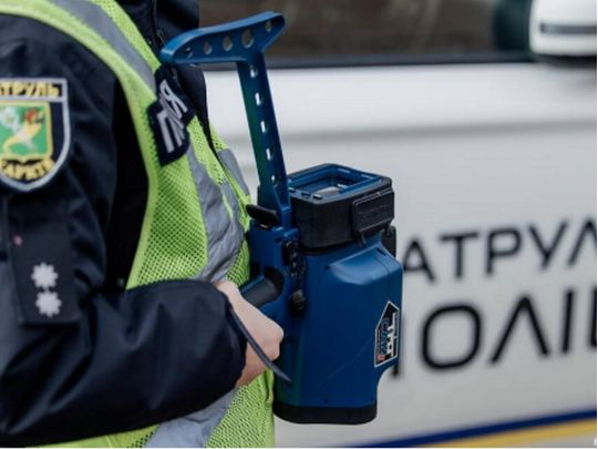 На вулицях Києва з'явилися нові камери фіксації порушень правил дорожнього руху: де вони встановлені