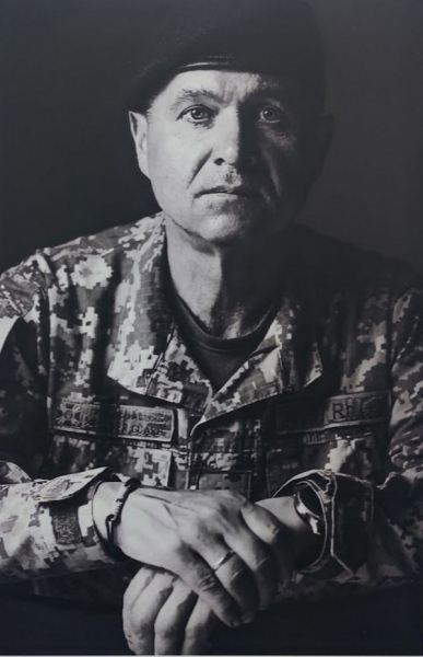 «Не хотів заходити на „Азовсталь“, розумів, що це мишоловка»: історія офіцера, який в полоні зберіг свою обручку