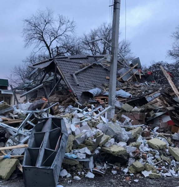 Росіяни вночі вдарили двома ракетами С-300 по Золочеву на Харківщині, загинув двомісячний хлопчик