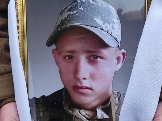 Спочатку загинула на війні донька, тепер і онук: болюча історія української родини