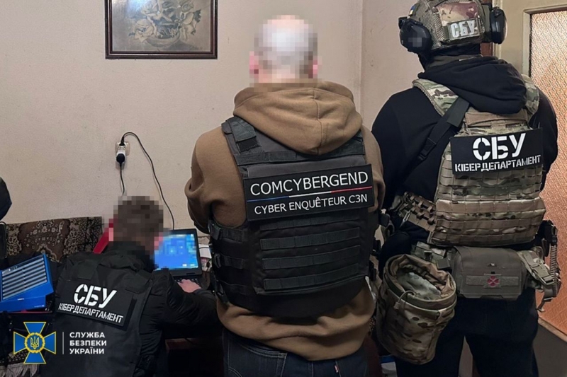 Україна допомогла викрити найбільше у світі угруповання хакерів-вимагачів: подробиці від МВС та СБУ (фото)