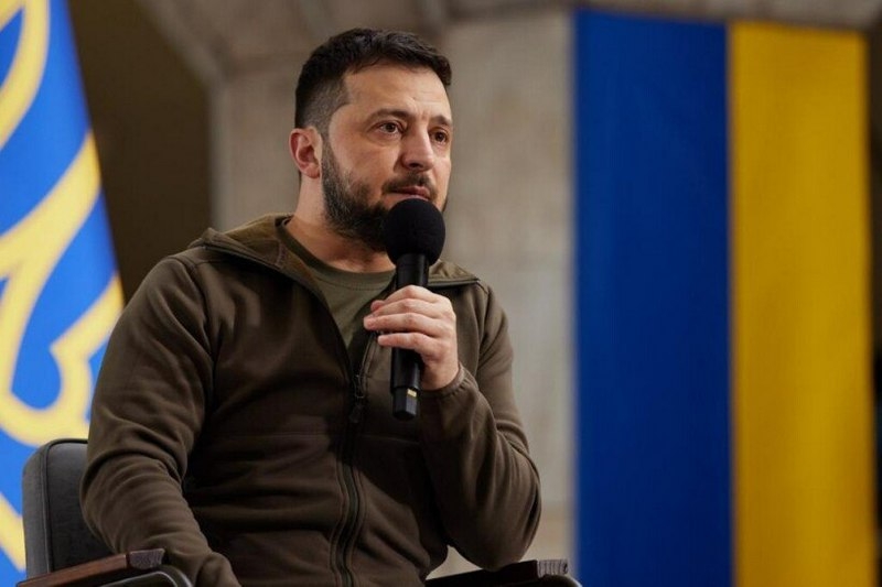«Є побоювання, що плануванням війни почнуть займатися Безугла разом з Єрмаком», — політолог Віктор Бобиренко