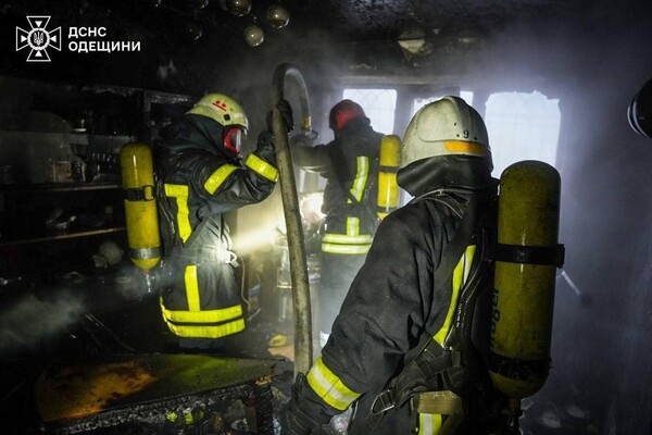 На Героев Крут в пожаре серьезно пострадали два человека